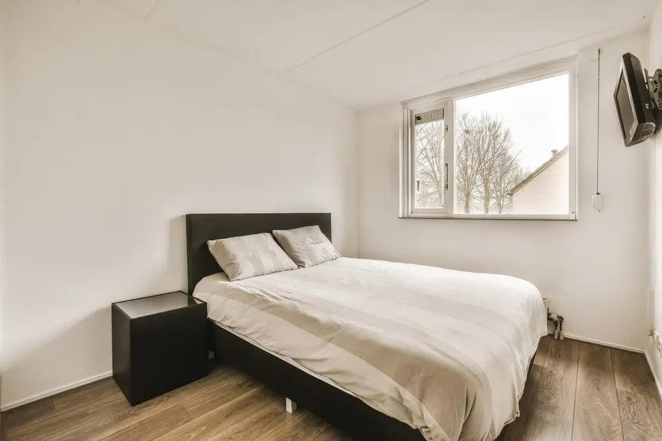 Beds For Small Rooms: Stylish Solution That Saves Space